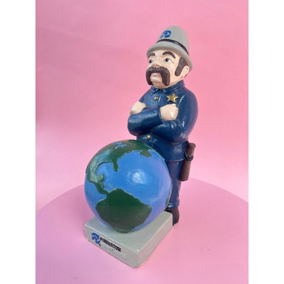 Pinkerton Security Service‎ officer and globe 1992 VTG GC - Picture 1 of 7